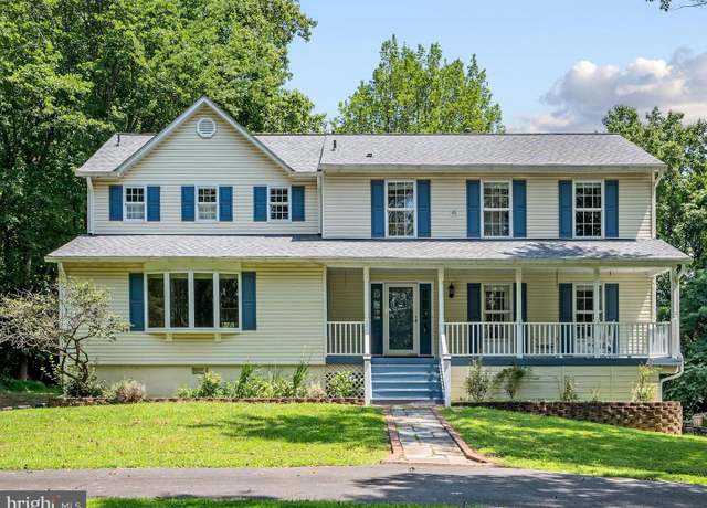 Property at 35298 Scotland Heights Rd, Round Hill, VA 20141, 5 beds, 3.5 baths