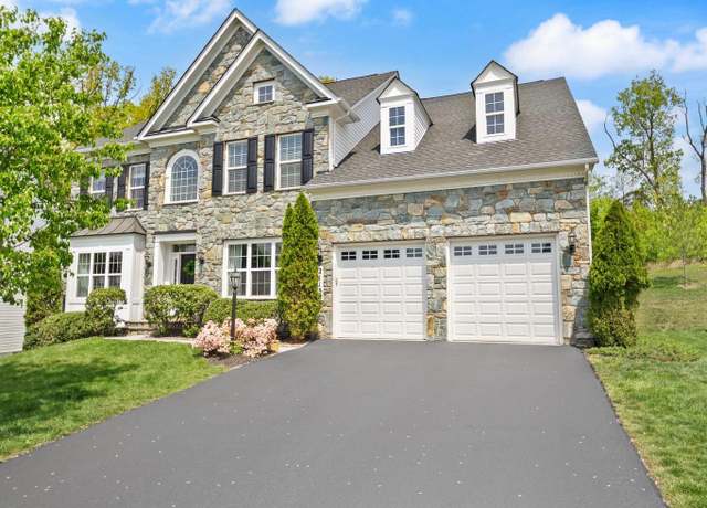 Property at 21156 Walkley Hill Pl, Ashburn, VA 20148, 5 beds, 4.5 baths