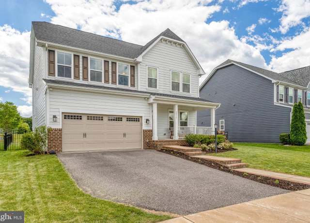 Property at 2517 Sweet Clover Ct, Dumfries, VA 22026, 4 beds, 3.5 baths