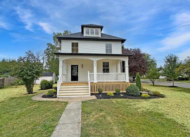 Property at 703 National Ave, Winchester, VA 22601, 3 beds, 2.5 baths