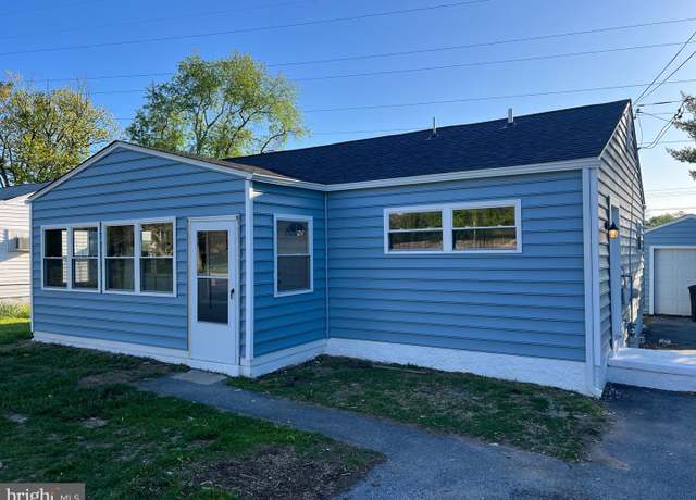 Property at 617 Moores Ln, New Castle, DE 19720, 3 beds, 1 bath