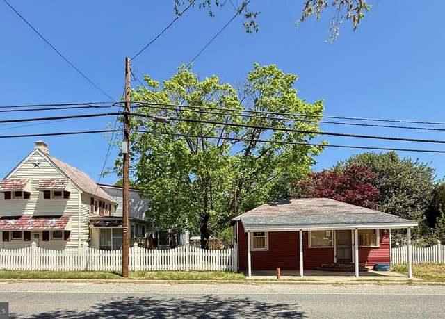 Property at 377 Main St, Cedarville, NJ 08311, 3 beds, 2 baths