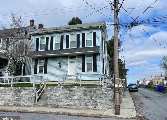 Property at 537 2nd St, Steelton, PA 17113, 4 beds