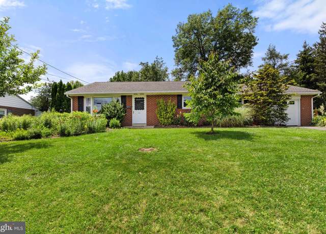 Property at 421 Penn View Dr, Millersville, PA 17551, 2 beds, 2.5 baths