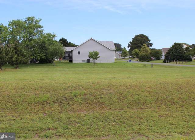 Property at 43 Half Staff Ct, Greenbackville, VA 23356