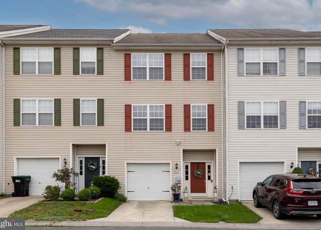 Property at 5244 Mulberry Run Ct, Stephens City, VA 22655, 3 beds, 2.5 baths