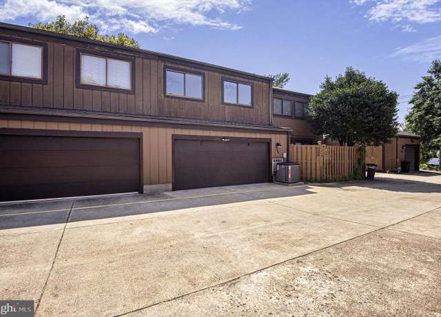 Property at 9084 Arlington Blvd, Fairfax, VA 22031, 3 beds, 2.5 baths