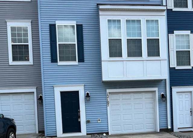 Property at 12107 Bowling Farm Ct, Fredericksburg, VA 22407, 3 beds, 2.5 baths