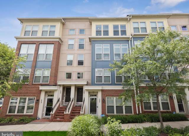 Property at 179 Copley Cir Unit 30-B, Gaithersburg, MD 20878, 3 beds, 2.5 baths