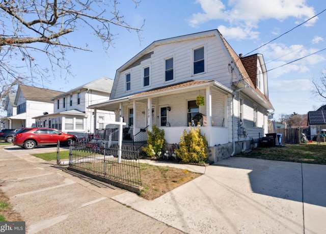 Property at 515 Delaware Ave, Riverside, NJ 08075, 3 beds, 1.5 baths