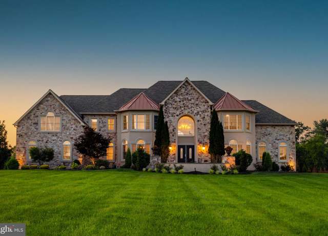 Property at 8 Kren Dr, Ringoes, NJ 08551, 4 beds, 4 baths