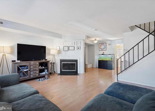 Property at 4115 Salford Ct, Bensalem, PA 19020, 3 beds, 1.5 baths