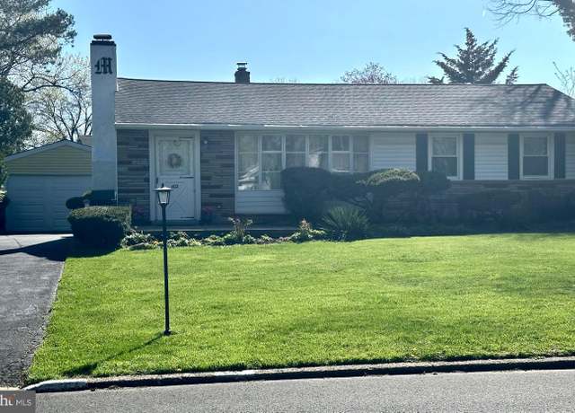 Property at 602 Leopard Ln, Warminster, PA 18974, 3 beds, 1.5 baths
