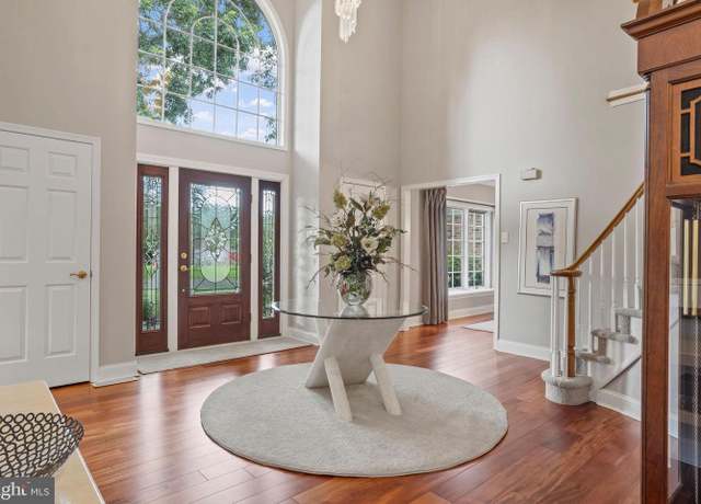 Property at 72 Hidden Cove Dr, Churchville, PA 18966, 4 beds, 2.5 baths