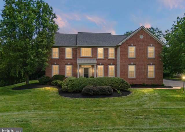 Property at 1502 Hayfield Dr, Yardley, PA 19067, 4 beds, 3.5 baths