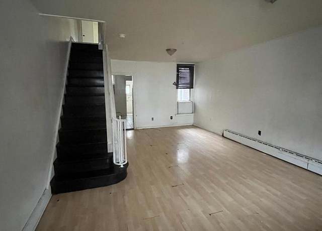 Property at 4757 Oakmont St, Philadelphia, PA 19136, 3 beds, 1 bath