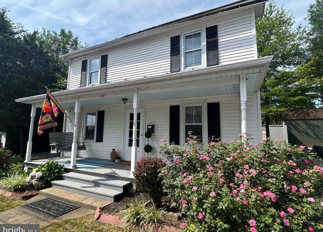 Property at 201 Walnut St, Berryville, VA 22611, 3 beds, 2 baths