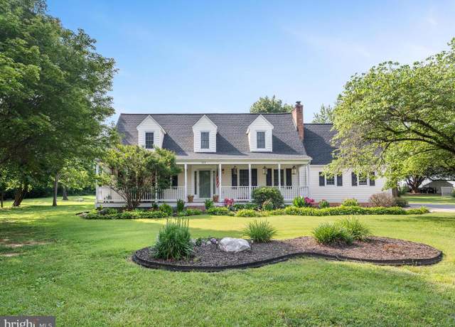 Property at 224 Vine Ln, Winchester, VA 22602, 3 beds, 2.5 baths