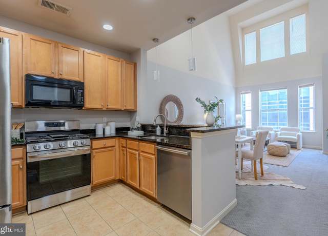 Property at 2665 Prosperity Ave #440, Fairfax, VA 22031, 2 beds, 1 bath