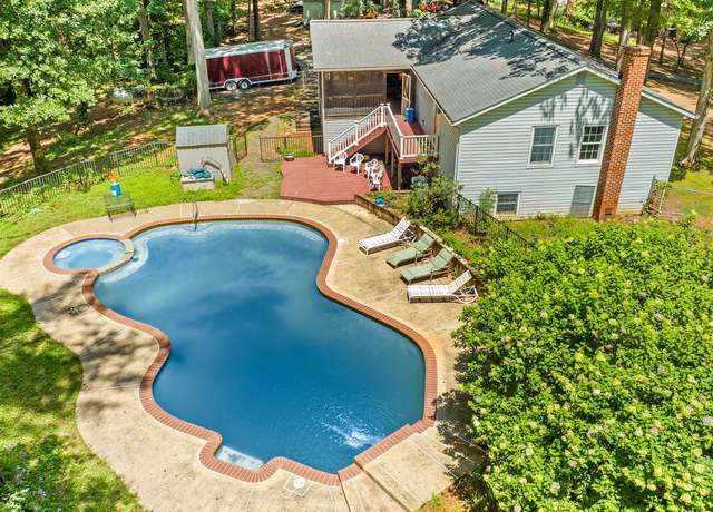 Property at 2257 Mountain View Rd, Stafford, VA 22556, 5 beds, 3 baths