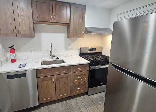 Property at 3917 26th Ave, Temple Hills, MD 20748, 2 beds, 1 bath