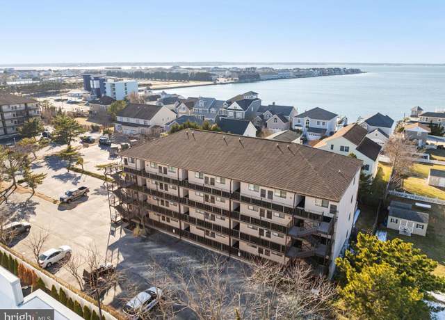 Property at 204 33rd St Unit 304B, Ocean City, MD 21842, 1 bed, 1 bath