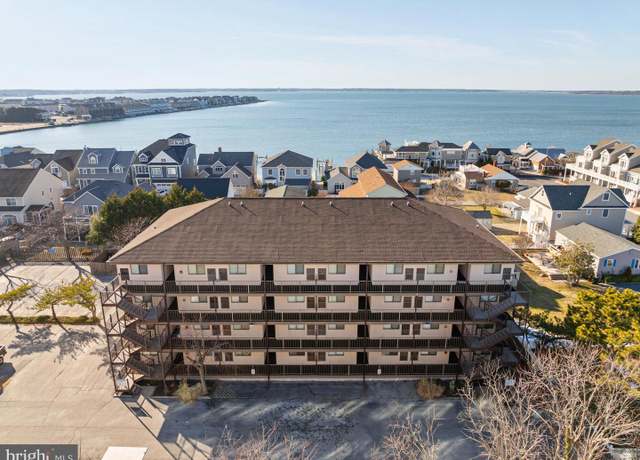 Property at 204 33rd St Unit 304B, Ocean City, MD 21842, 1 bed, 1 bath