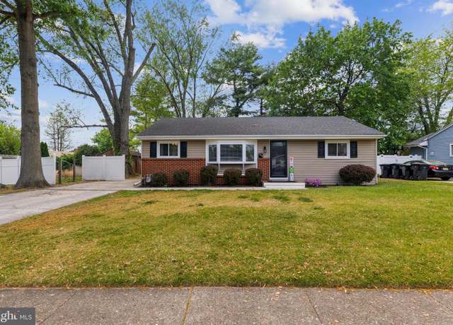Property at 126 Ellis Ave, Berlin, NJ 08009, 3 beds, 2 baths