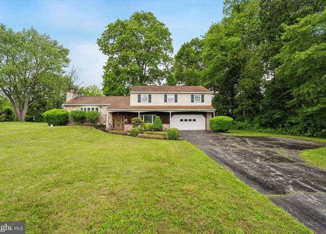 Property at 711 Pikeland Ave, Spring City, PA 19475, 4 beds, 2.5 baths