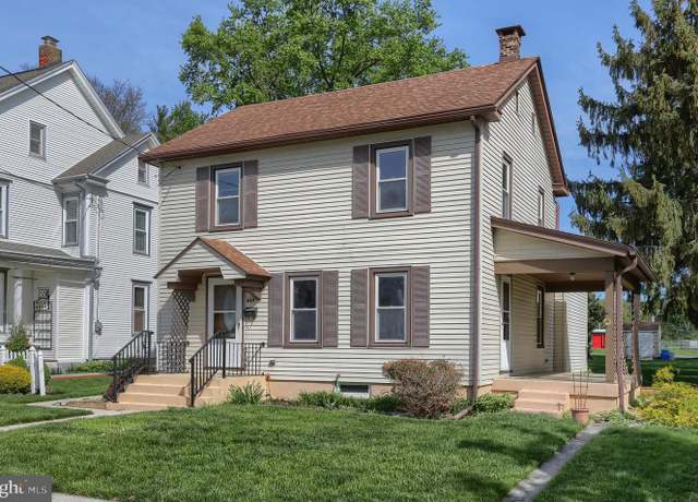 Property at 659 E Maple St, Annville, PA 17003, 3 beds, 2 baths