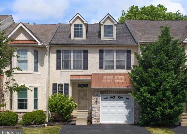 Property at 302 Barefield Ln, Conshohocken, PA 19428, 3 beds, 2.5 baths