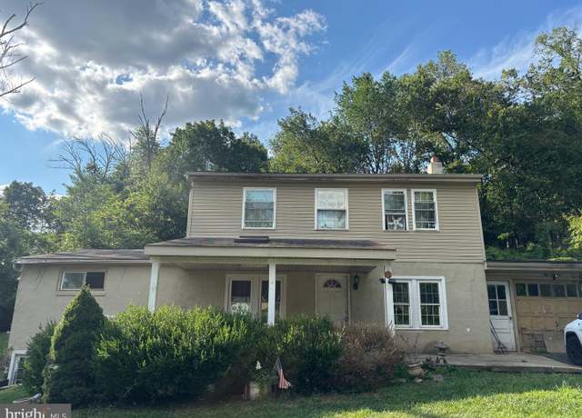 Property at 245 Pinetown Rd, Norristown, PA 19403, 4 beds, 2 baths