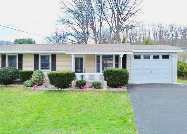 Property at 508 W Arch St, Frackville, PA 17931, 3 beds, 1 bath