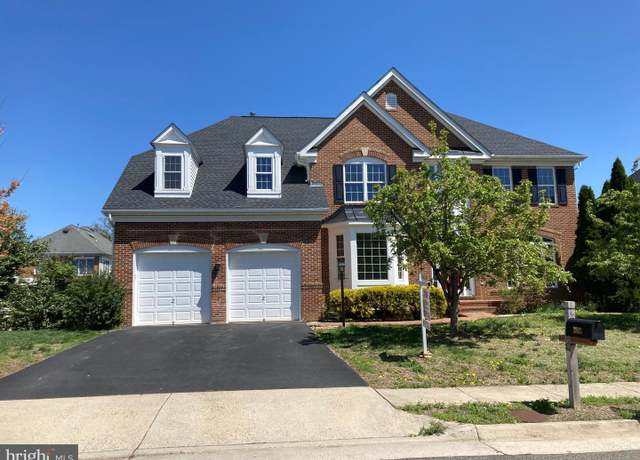 Property at 3803 Bell Manor Ct, Falls Church, VA 22041, 5 beds, 4.5 baths