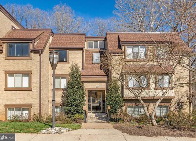Property at 1665 Parkcrest Cir #301, Reston, VA 20190, 2 beds, 1 bath