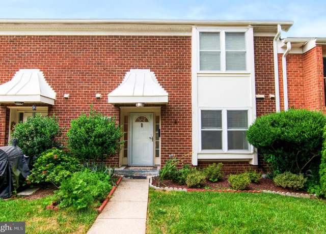 Property at 3704 Persimmon Cir, Fairfax, VA 22031, 3 beds, 2.5 baths