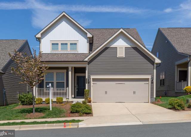 Property at 6868 Moonstone Peony Ln, Haymarket, VA 20169, 3 beds, 3 baths