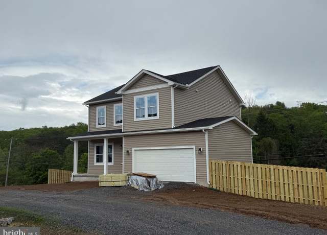Property at 2C Greg Dr, Berkeley Springs, WV 25411, 3 beds, 2.5 baths