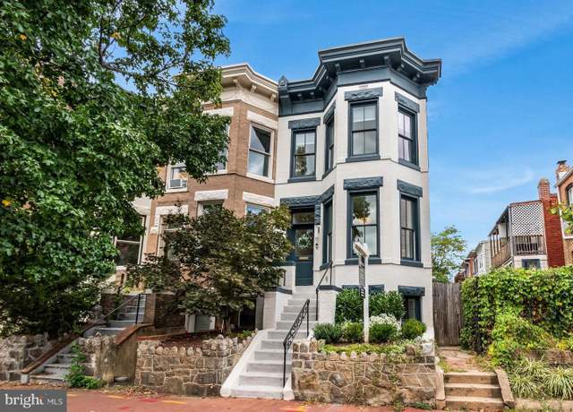 Property at 326 D St NE, Washington, DC 20002, 5 beds, 3.5 baths