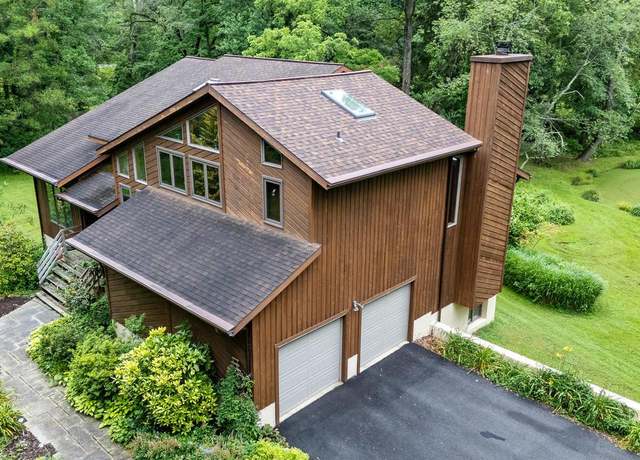Property at 1859 Brackenville Rd, Hockessin, DE 19707, 4 beds, 2.5 baths