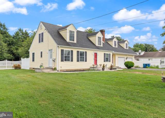 Property at 107 Washington Ave, Elkton, MD 21921, 5 beds, 2 baths