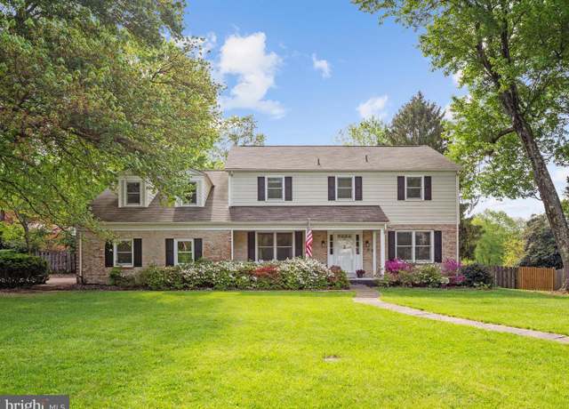 Property at 7720 Fontaine St, Potomac, MD 20854, 6 beds, 4.5 baths