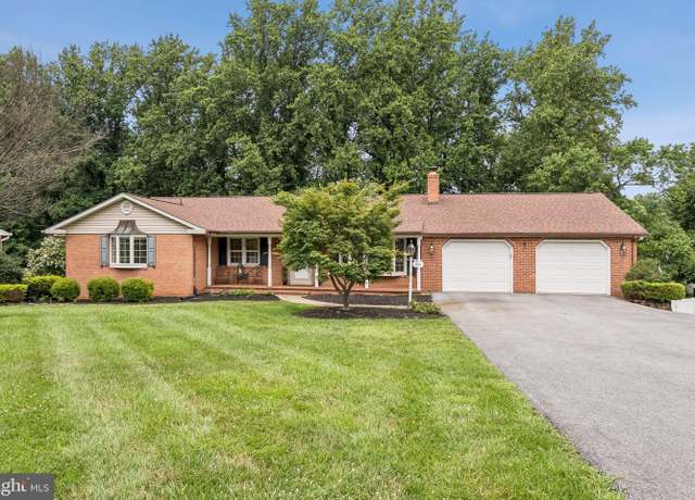 Property at 5 Clearwater Ct, Damascus, MD 20872, 4 beds, 2.5 baths
