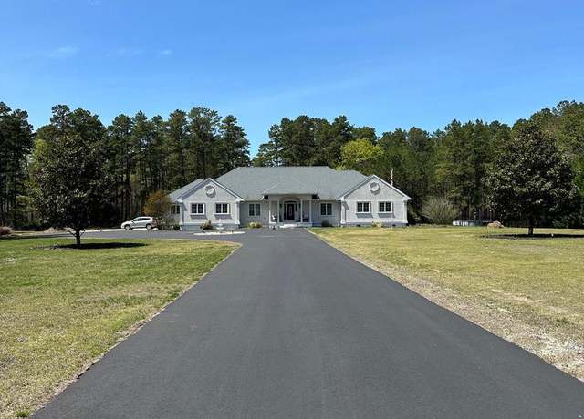 Property at 265 N Cologne Ave, Egg Harbor City, NJ 08215, 3 beds, 3 baths
