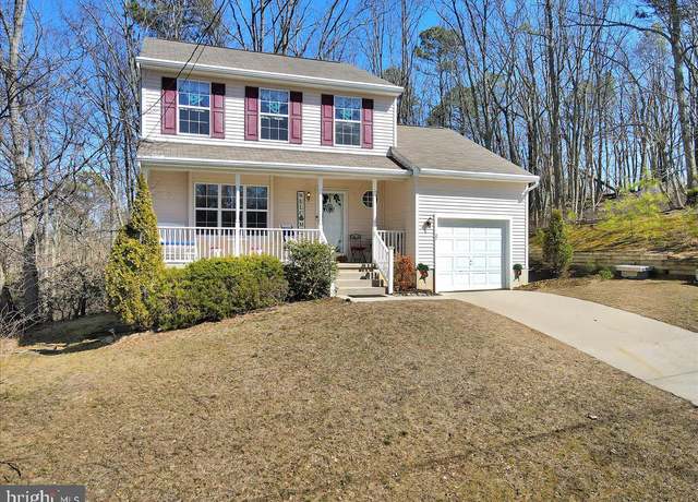 Property at 27 Osborne Ave, Pine Hill, NJ 08021, 3 beds, 2.5 baths