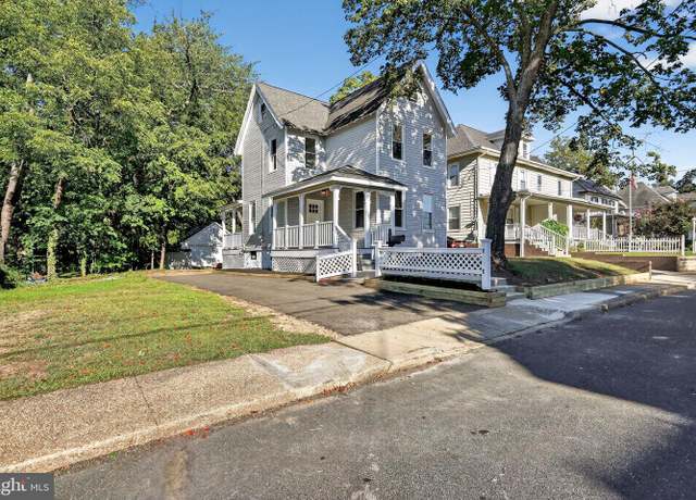 Property at 125 Oakcrest Ave, Pitman, NJ 08071, 3 beds, 2.5 baths