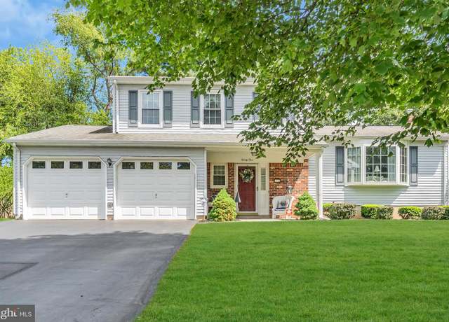 Property at 21 Kristin Way, Hamilton, NJ 08690, 3 beds, 1.5 baths