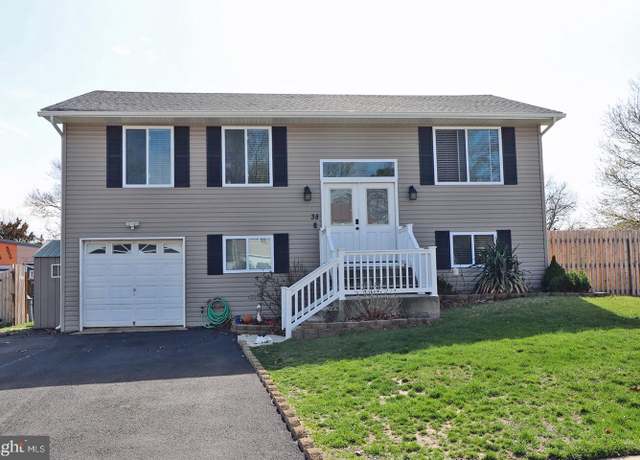 Property at 38 Tiller Dr, Barnegat, NJ 08005, 4 beds, 2 baths