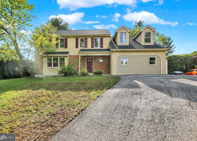 Property at 210 Charles Blvd, Reading, PA 19608, 5 beds, 3.5 baths