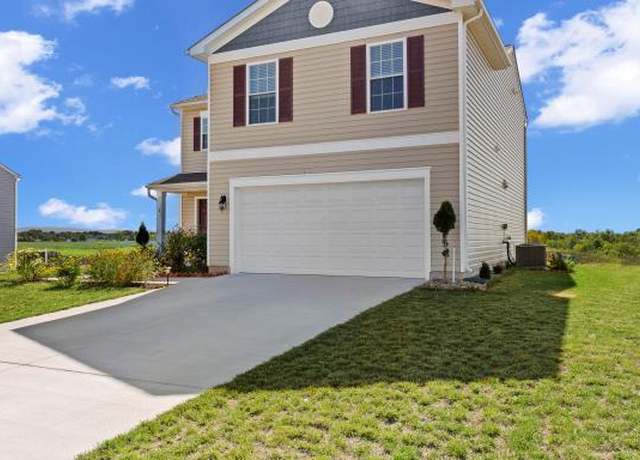 Property at 1 Smokehouse Rd, Carlisle, PA 17013, 4 beds, 2.5 baths
